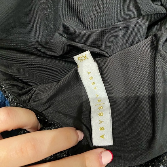 Abyss by Abby / black long sleeve ruched high slit shimmer Sequin dress XS - Picture 7 of 7